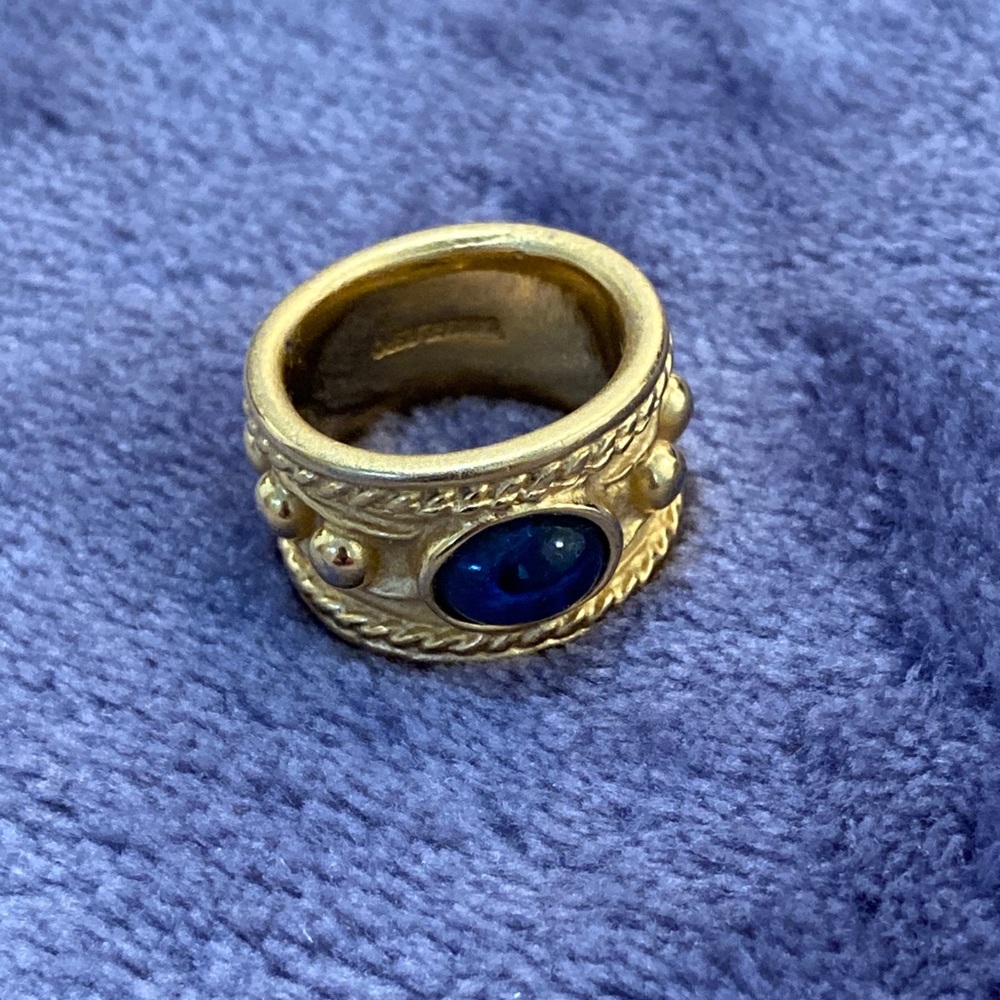 Ring